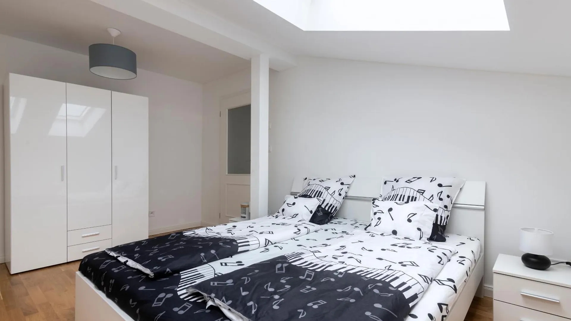 Apartment Štěpánská Praga