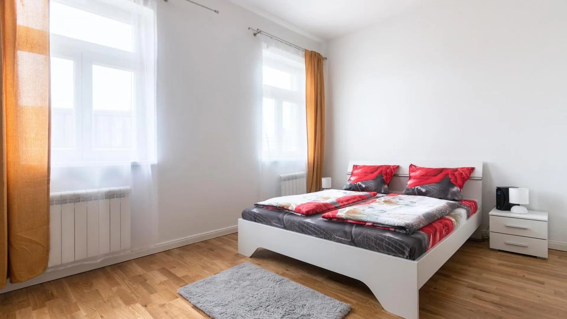 Apartment Štěpánská Praga
