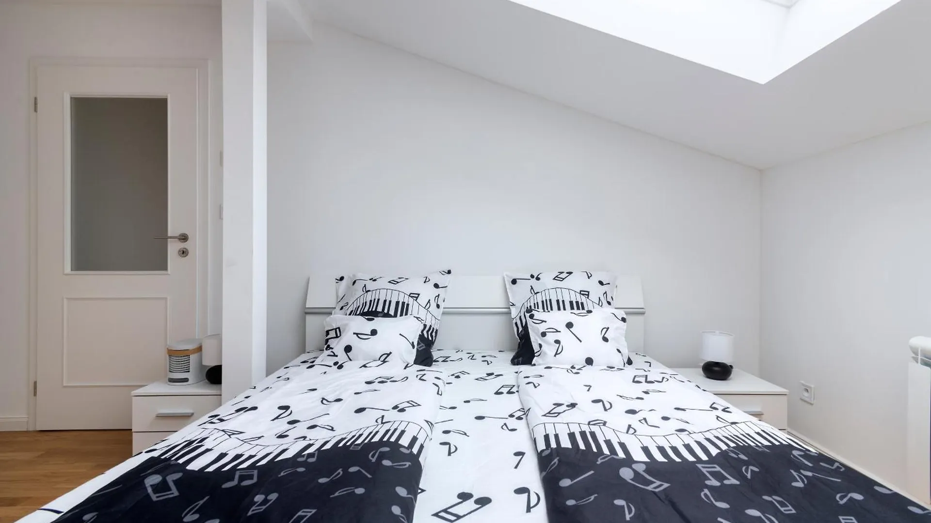 Apartment Štěpánská Praga